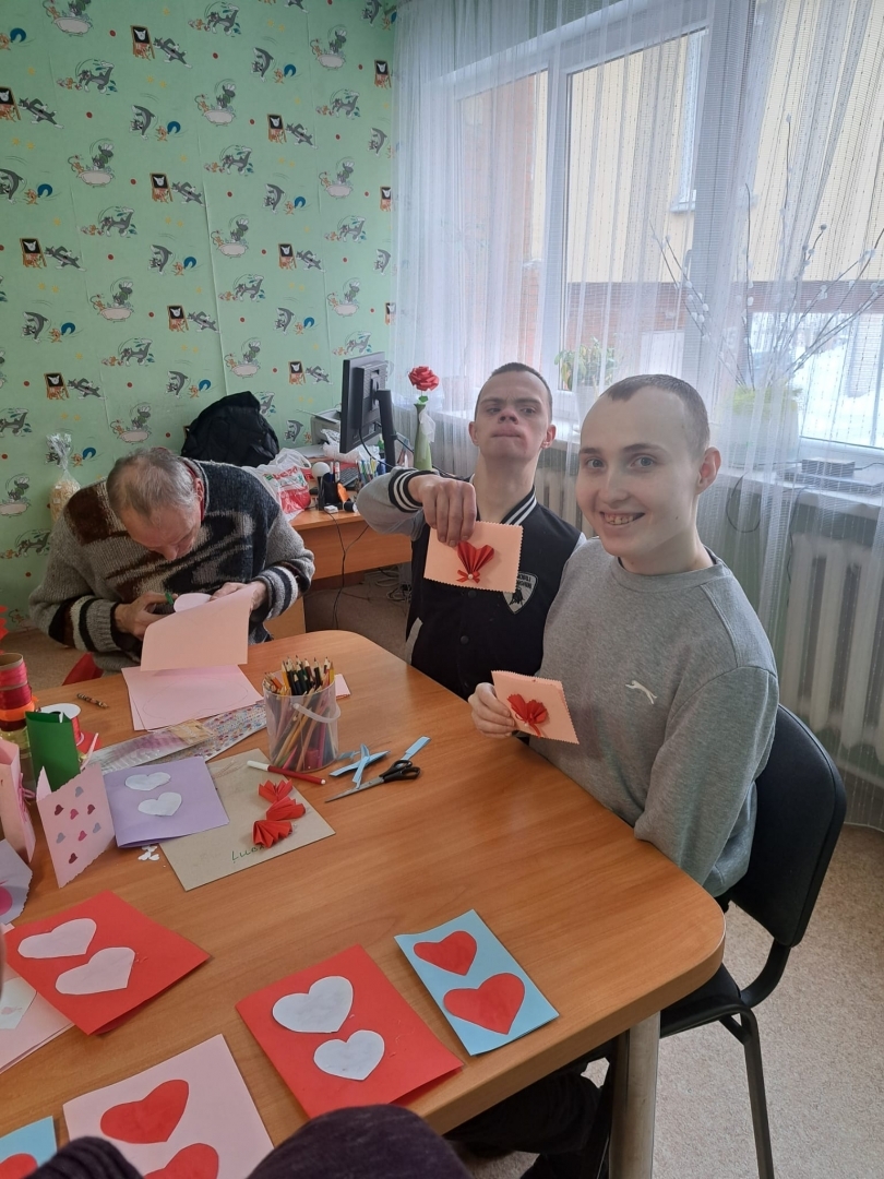 Klienti veido Valentīndienas apsveikumus