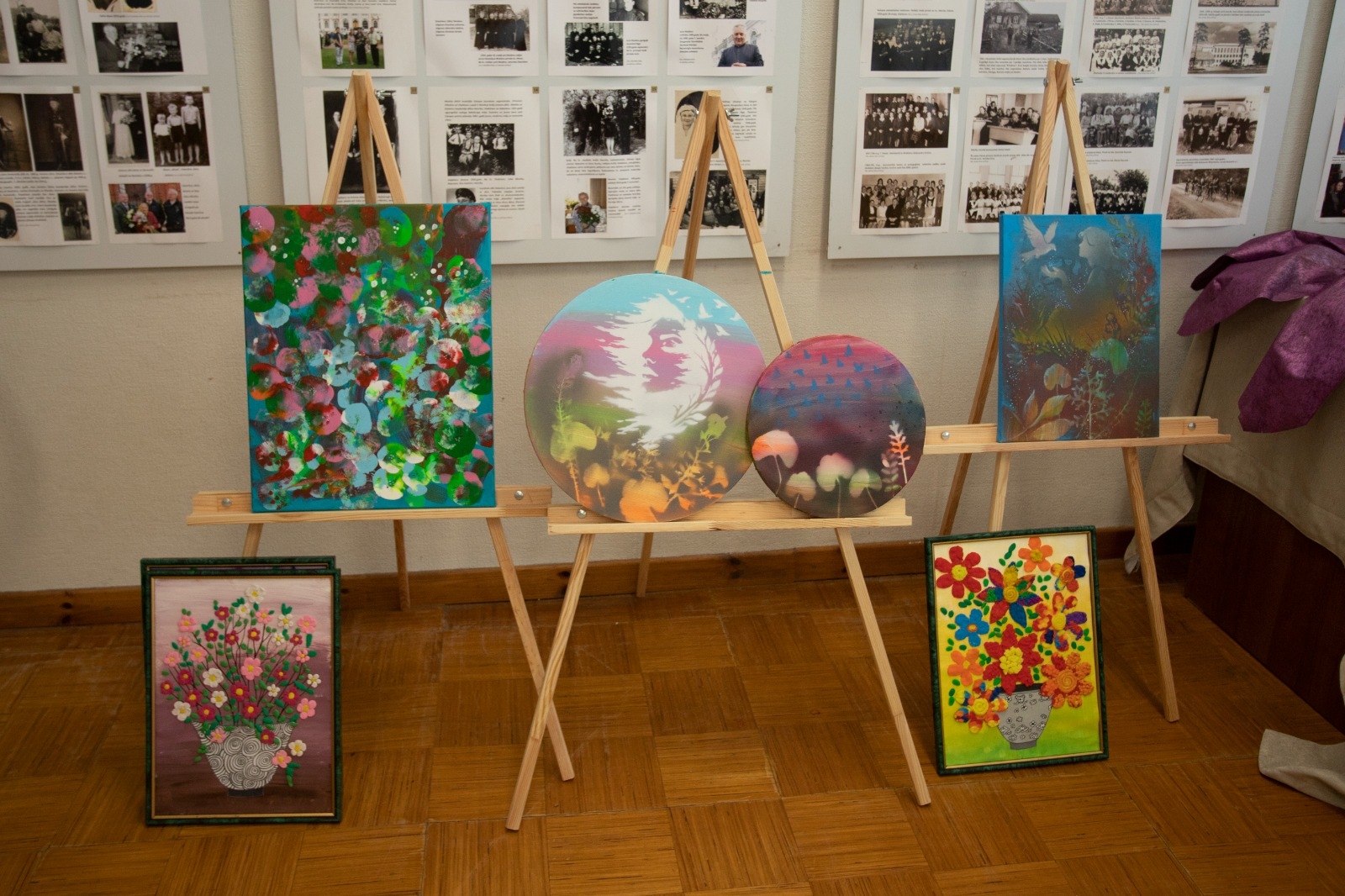 Krāsainas gleznas