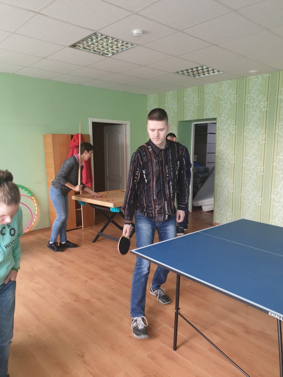 Galda tenisa spēle