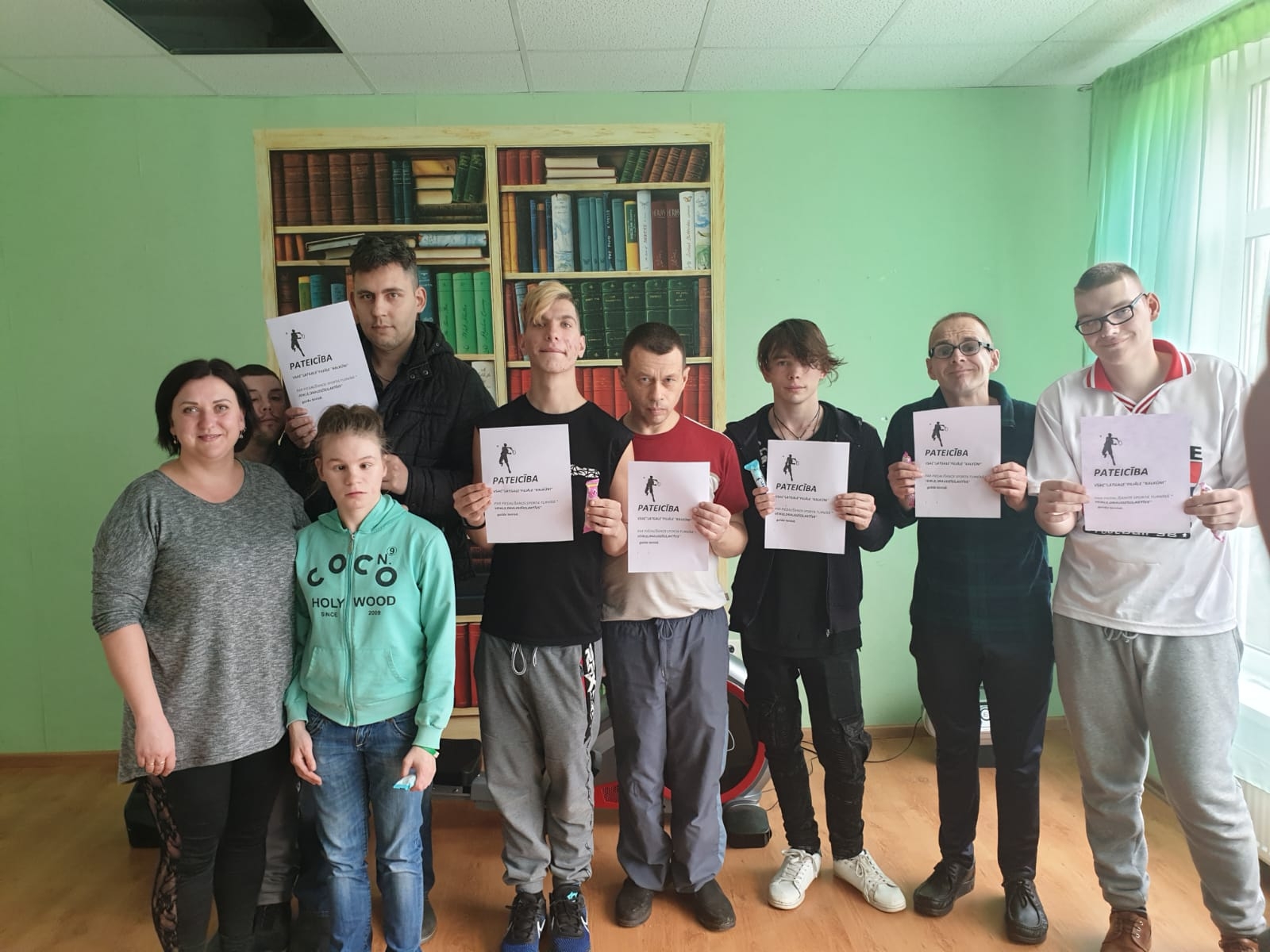 Uzvarētāji ar diplomiem