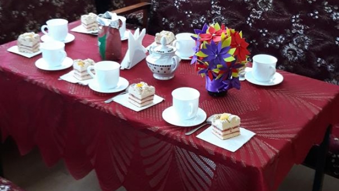 Svētku galds ar torti
