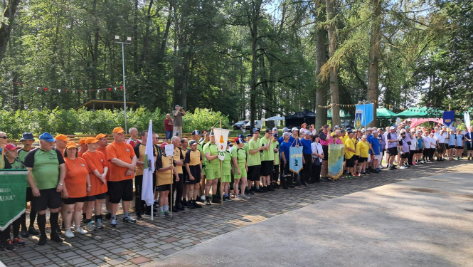 Sportistu komanda ierindā