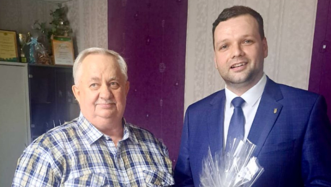 Ministrs un filiāles vadītājs