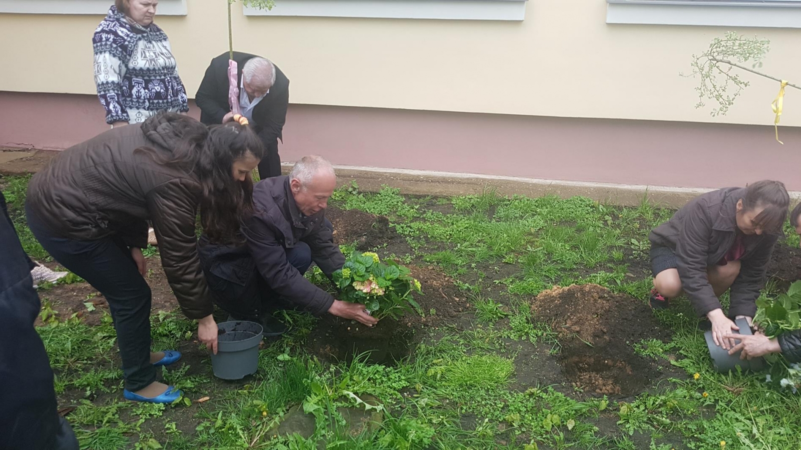 Klienti piedalās ģimenes dienas pasākumā