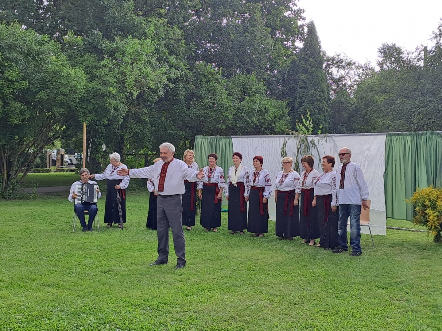 Folkloras kopas koncerts brīvdabā