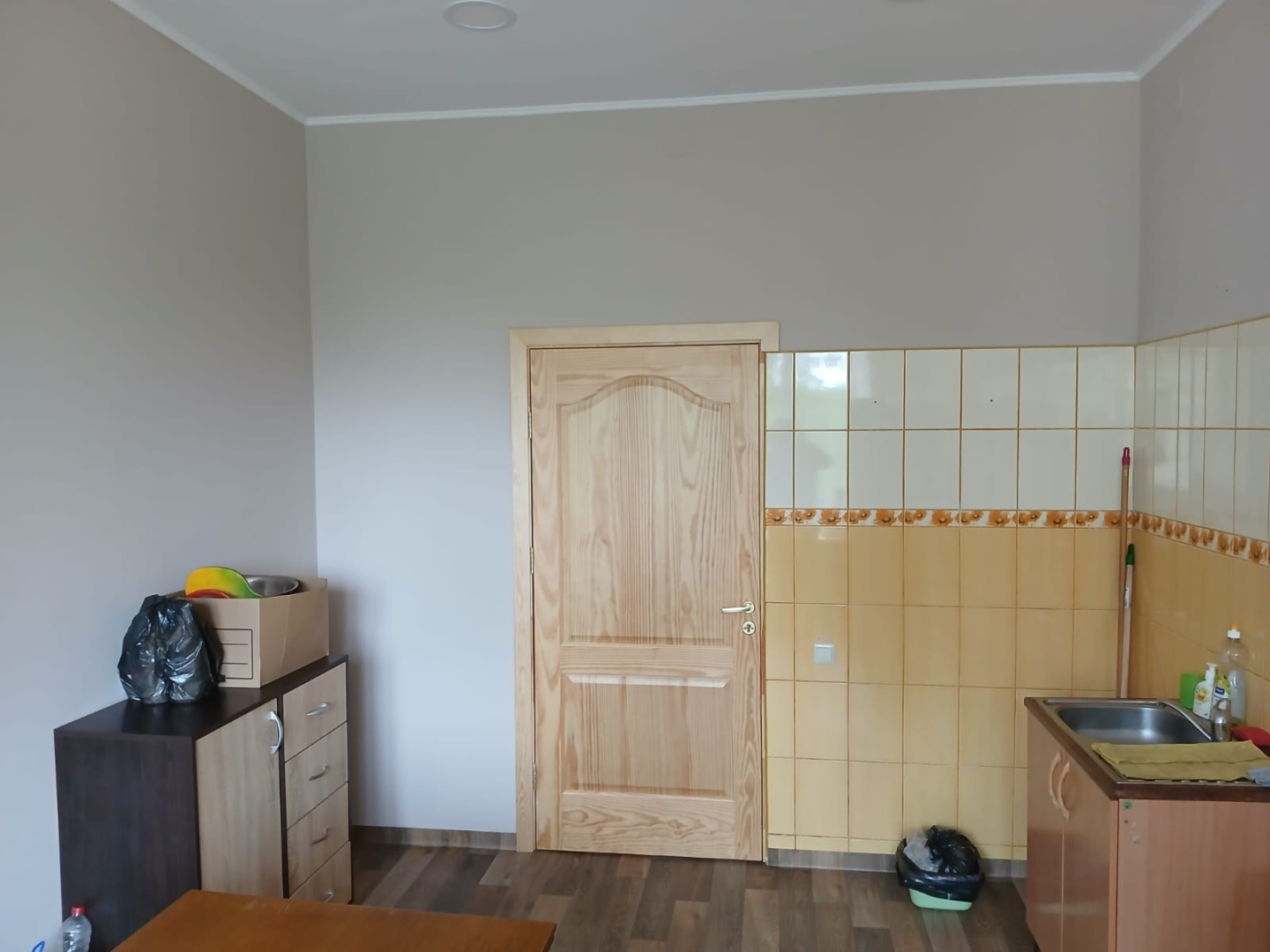 Filiāles telpas pēc remontdarbu veikšanas, iedzīvotāju istabiņa