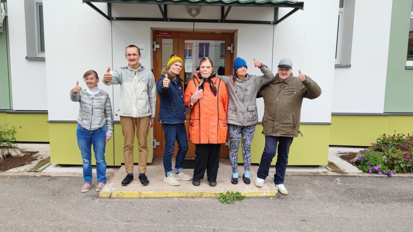 Klienti ceļā ua grupu dzīvokļiem