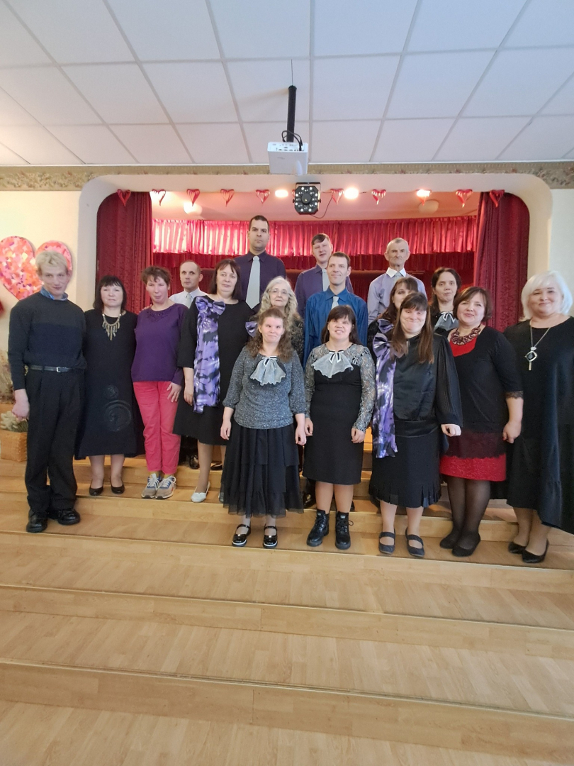 Mākslinieki uz skatuves