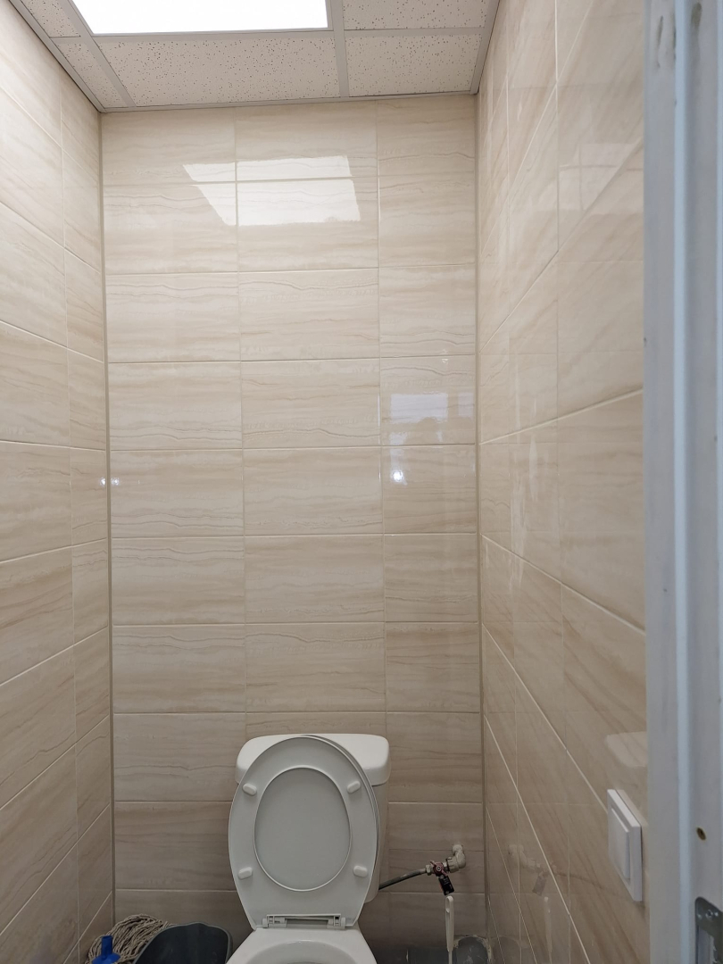 Filiāles telpas pēc veiktiem remontdarbiem, tualete