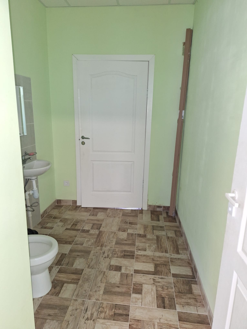 Filiāles telpas pēc veiktiem remontdarbiem, vannasistaba