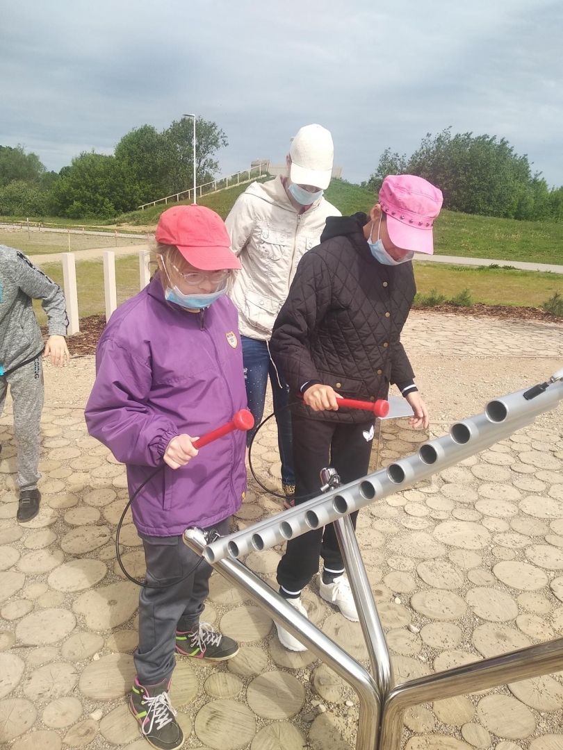 Filiāles "Kalkūni" klienti piedalās bērnu dienas pasākumā